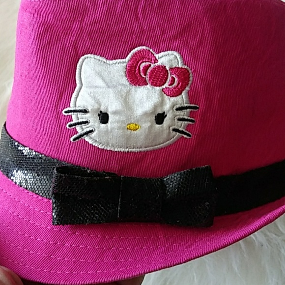 Hello Kitty Fedora - Picture 3 of 4